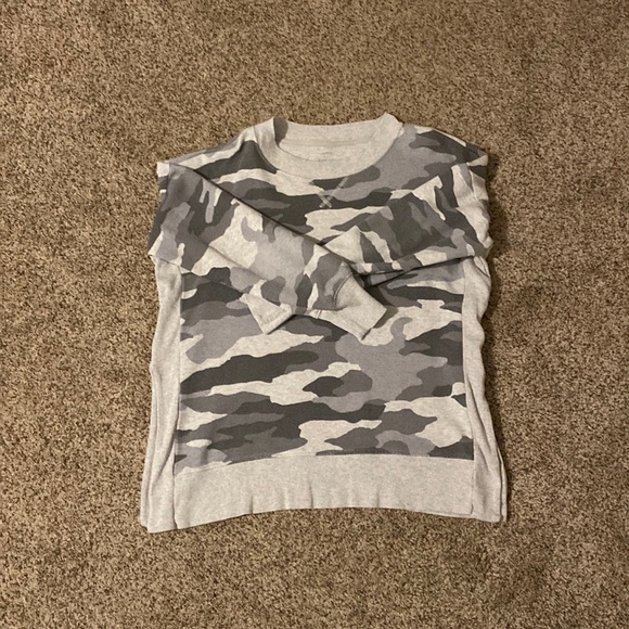 Aerie Good Vibes Grey Camo Crewneck - Picture 3 of 5